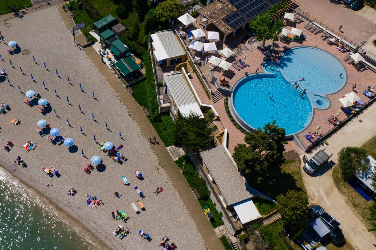 Camping Bergamini Peschiera del Garda Ngoại thất bức ảnh