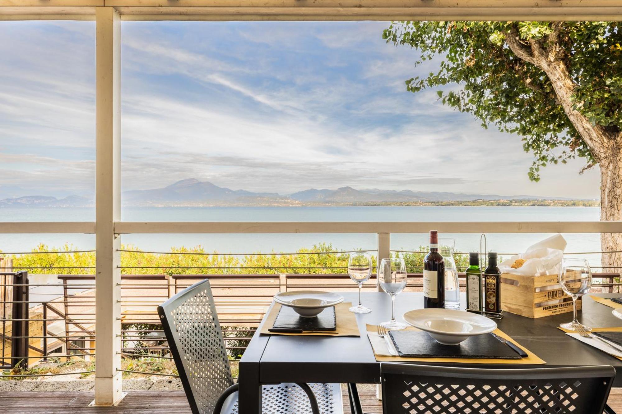 Camping Bergamini Peschiera del Garda Ngoại thất bức ảnh